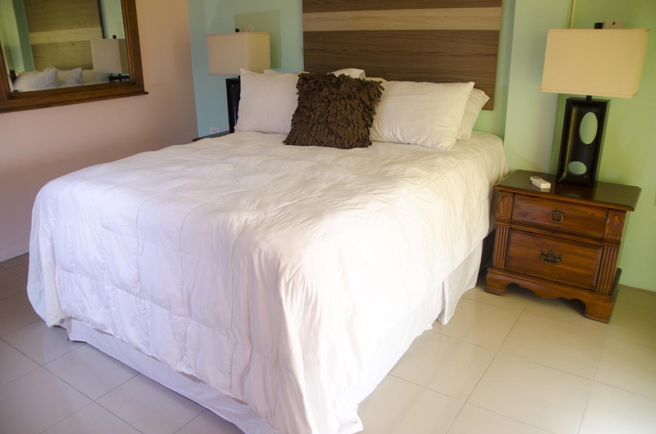 Bed and Breakfast Matthew'S Miracle View Roseau Exteriér fotografie